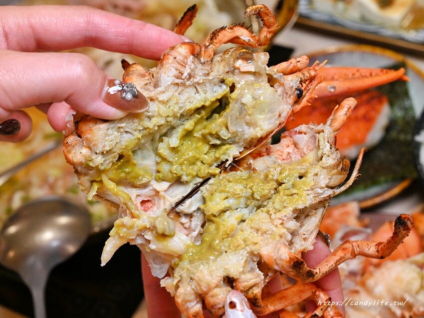 西屯太太｜台中新開幕特色餐廳，主打緬式火鍋、炭火烤物，營業至凌晨一點半 - 糖糖's 享食生活