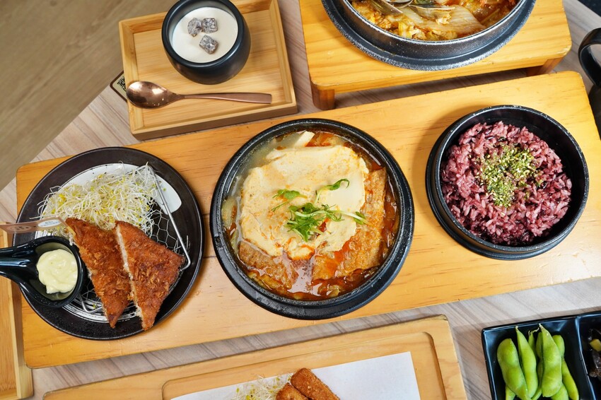 南投縣草屯鎮天利食堂首次攜手嘉義排隊名店「林聰明沙鍋魚頭」,還有超酷的林聰明魚薯條,限定期間才能吃得到!