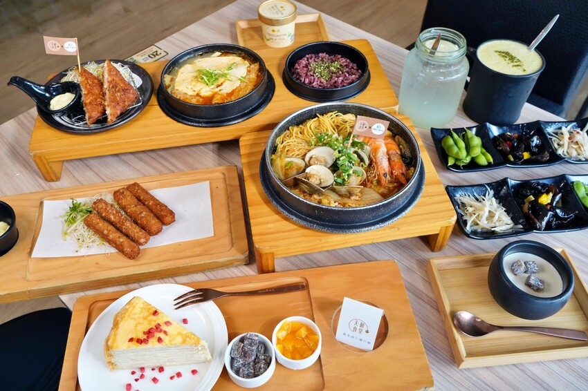 南投縣草屯鎮天利食堂首次攜手嘉義排隊名店「林聰明沙鍋魚頭」,還有超酷的林聰明魚薯條,限定期間才能吃得到!