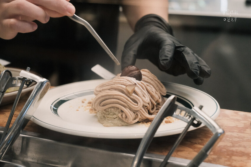 台中西區|人氣打卡咖啡廳!與復古歐式書報攤浪漫邂逅|NEWS 台中西區|人氣打卡咖啡廳!與復古歐式書報攤浪漫邂逅|NEWS