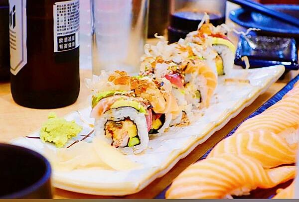 [台北日式]中正區中正紀念堂站「日鑫壽司」新搬遷生意就超好的