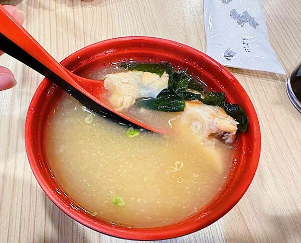 [台北日式]中正區中正紀念堂站「日鑫壽司」新搬遷生意就超好的