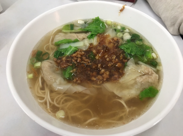 【西門】趙記菜肉餛飩大王|巨無霸餛飩比水餃還大*