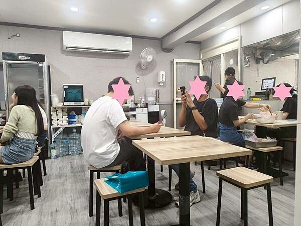 台北捷運世貿101站平價美食-碰麵麵食館(吳興店)- 超大份