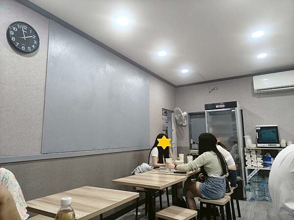 台北捷運世貿101站平價美食-碰麵麵食館(吳興店)- 超大份