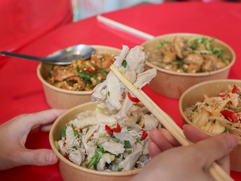 新竹東區必吃台式炸肉、拌攪食涼粉，復古系美食帶你重溫老味道