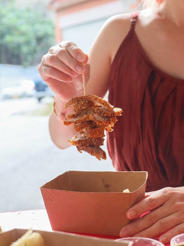 新竹東區必吃台式炸肉、拌攪食涼粉，復古系美食帶你重溫老味道