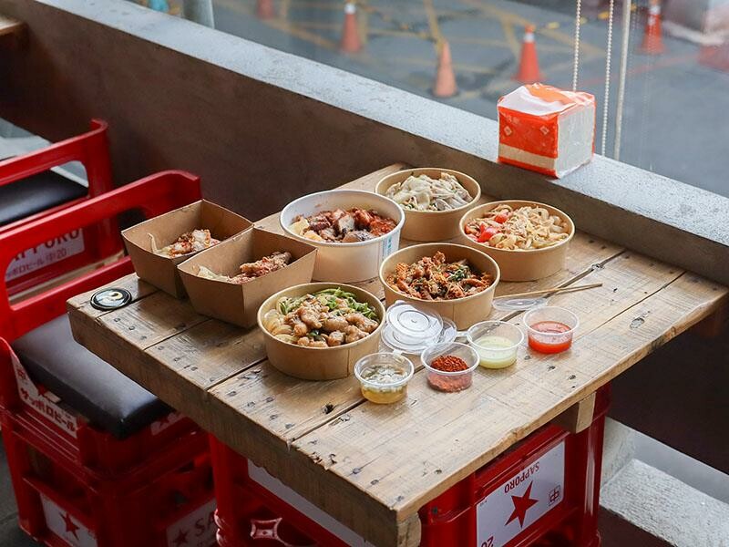 新竹東區必吃台式炸肉、拌攪食涼粉，復古系美食帶你重溫老味道