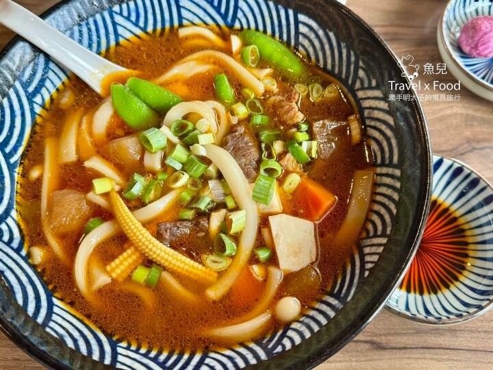 新北鶯歌老街-RIRI cafe' 儷儷點點行餐酒館