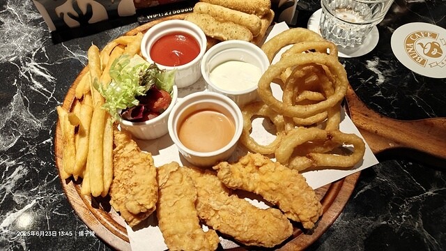 2025 BUNA CAF'E 布納咖啡館 信義館🍜☕,藏身