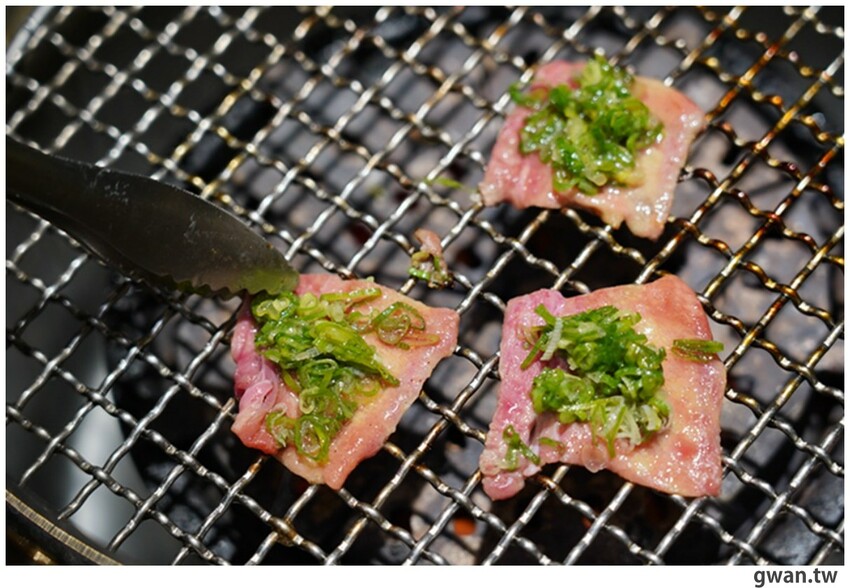 台中人氣燒肉開新店！餐點超用心，連店員名字都有夠好笑