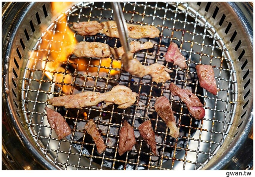 台中人氣燒肉開新店！餐點超用心，連店員名字都有夠好笑