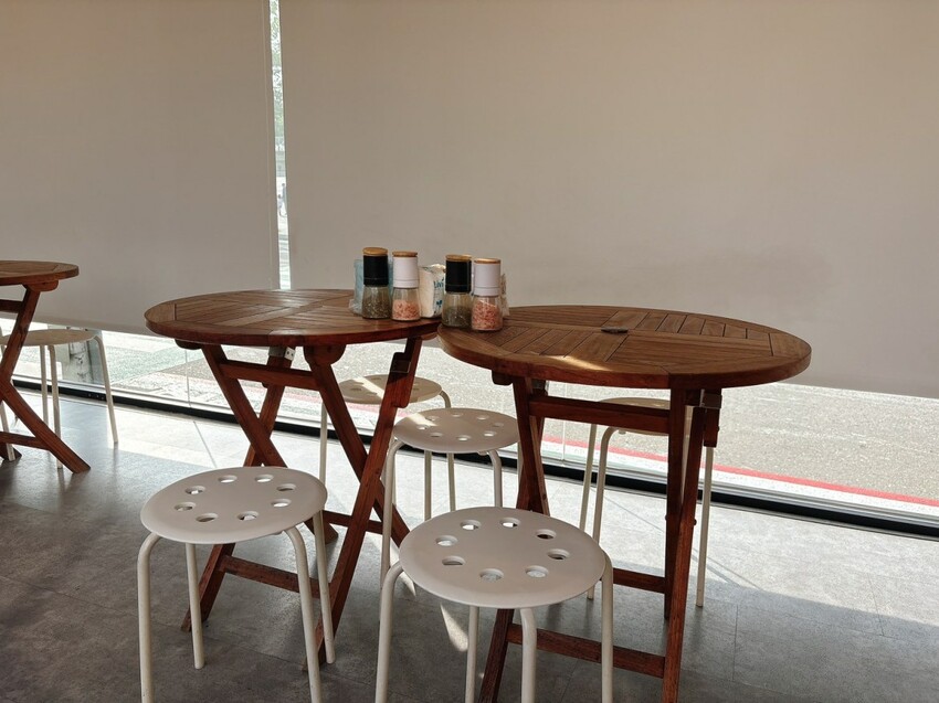 新竹動物園旁人氣美食｜噴火美式炭烤牛排 ，平價高品質炭烤牛排專賣店，新竹美食推薦 | 跟著企鵝一起吃喝玩樂