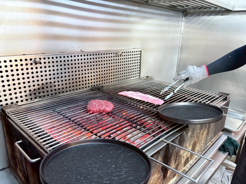 新竹動物園旁人氣美食｜噴火美式炭烤牛排 ，平價高品質炭烤牛排專賣店，新竹美食推薦 | 跟著企鵝一起吃喝玩樂