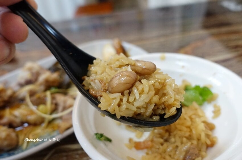 汐止明峰街【楊家意麵、油飯、扁食】高人氣古早味小吃