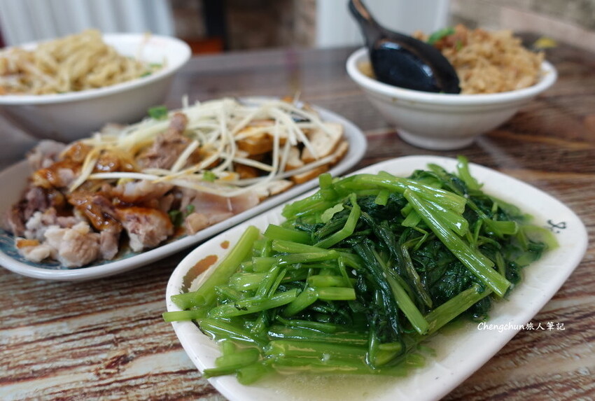 汐止明峰街【楊家意麵、油飯、扁食】高人氣古早味小吃