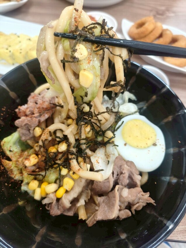 新北三重丼飯美食推薦【新北 丼品香】平價足量的經典日式料理- 新北三重丼飯美食推薦【新北 丼品香】平價足量的經典日式料理-