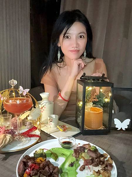 【大安區美食推薦】Cheers&Co.咖啡餐酒館,藏身忠孝復 【大安區美食推薦】Cheers&Co.咖啡餐酒館,藏身忠孝復