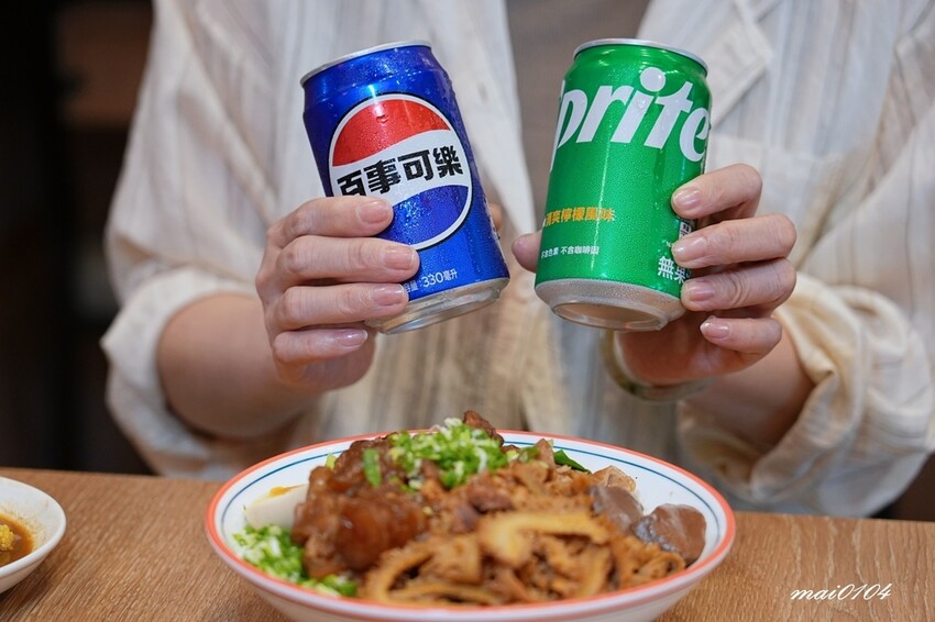 劉財記酸辣粉～選項多樣、份量十足，限量牛肉麵售完就沒了，用餐