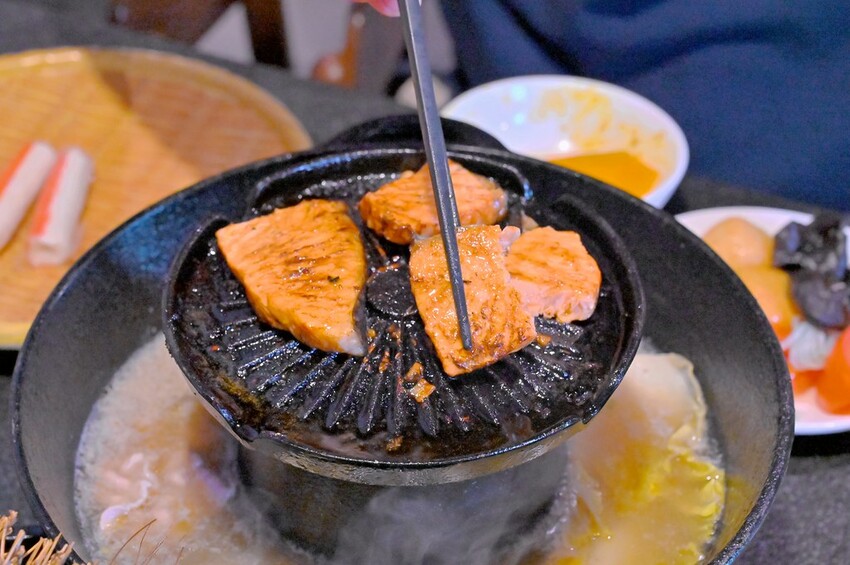 台中海線王牌火鍋太平新開店 火烤兩吃鍋推薦 一個人也能吃砂鍋魚頭  尚石苑火鍋太平店