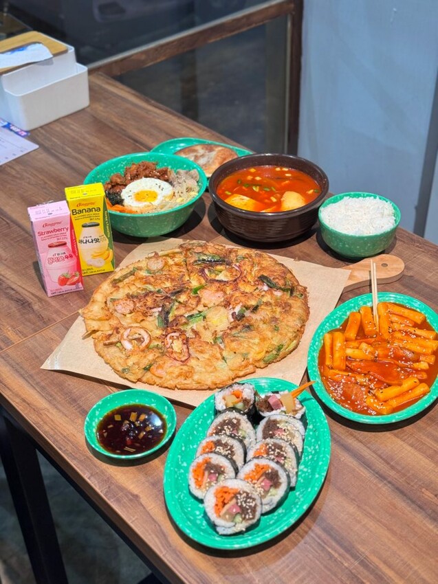 蘆洲美食｜$80元起就吃得到韓式料理！【家常飯朴老師 - 蘆洲5號店】 - 雁雁｜美食 旅遊 生活娛樂