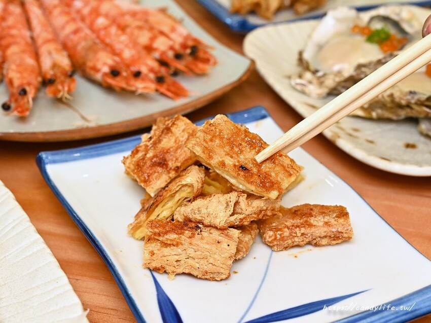 橙月串燒｜台中人氣居酒串燒屋進軍員林，串燒、特色淋麵及浮誇丼飯，當日壽星還有機會整桌免單 - 糖糖's 享食生活
