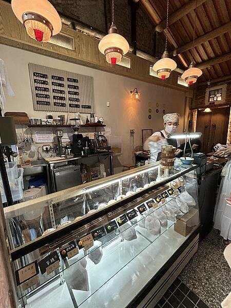 東京Haritts甜甜圈插旗台南！蝸牛巷老屋改造新魅力，東京甜甜圈鬆軟不油膩