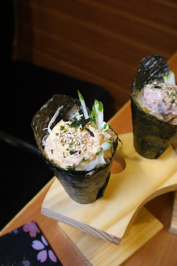 桃園市桃園區進化的燒肉吃到飽推薦：燒肉火鍋走向日料美學新境界，桃園福犇燒肉燒肉火鍋吃到飽＋K歌嗨唱不是夢