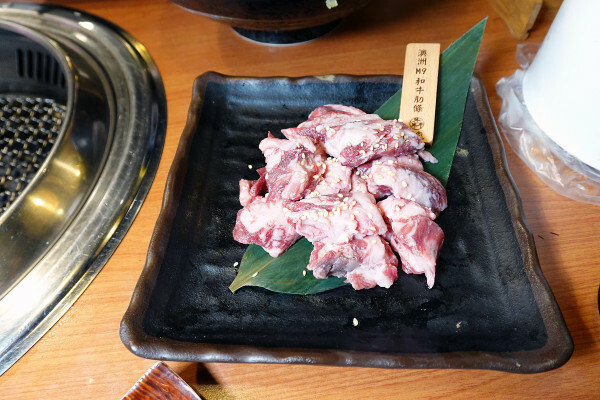 桃園市桃園區進化的燒肉吃到飽推薦：燒肉火鍋走向日料美學新境界，桃園福犇燒肉燒肉火鍋吃到飽＋K歌嗨唱不是夢