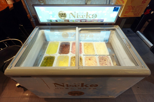 桃園市桃園區進化的燒肉吃到飽推薦：燒肉火鍋走向日料美學新境界，桃園福犇燒肉燒肉火鍋吃到飽＋K歌嗨唱不是夢