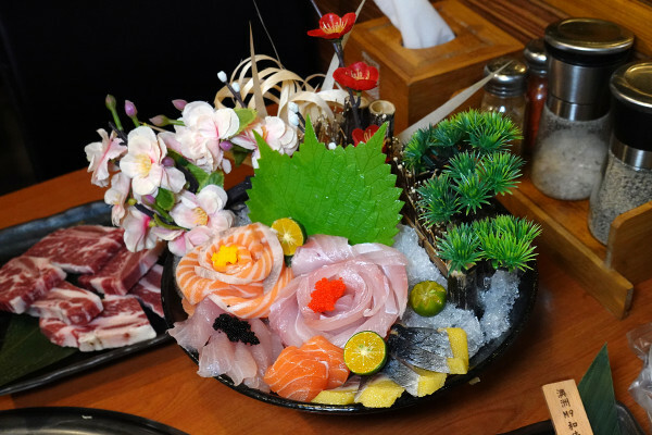 桃園市桃園區進化的燒肉吃到飽推薦：燒肉火鍋走向日料美學新境界，桃園福犇燒肉燒肉火鍋吃到飽＋K歌嗨唱不是夢