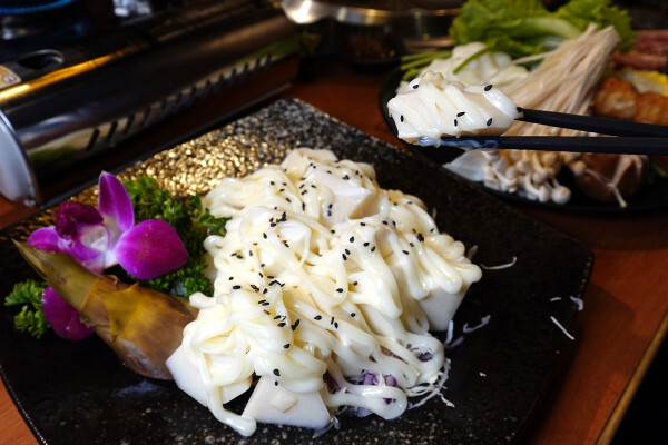 桃園市桃園區進化的燒肉吃到飽推薦：燒肉火鍋走向日料美學新境界，桃園福犇燒肉燒肉火鍋吃到飽＋K歌嗨唱不是夢