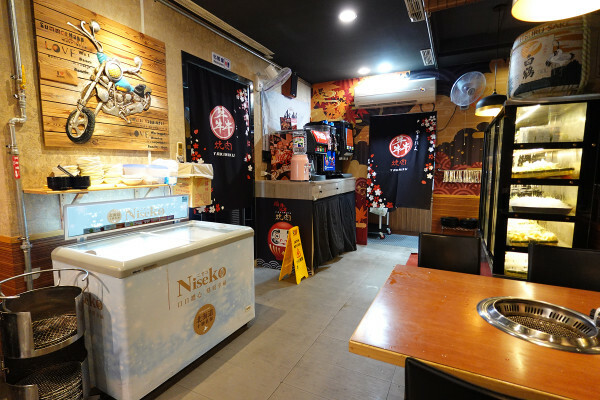 桃園市桃園區進化的燒肉吃到飽推薦：燒肉火鍋走向日料美學新境界，桃園福犇燒肉燒肉火鍋吃到飽＋K歌嗨唱不是夢