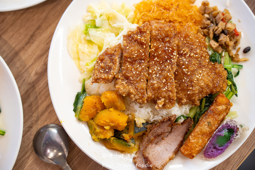 中永和美食推薦_極度飯桶中和員山總店，肉肉控激推爆肉便當，四樣配菜大份量便當100元起，中永和便當店推薦_2025菜單 – 冠婷生活趣