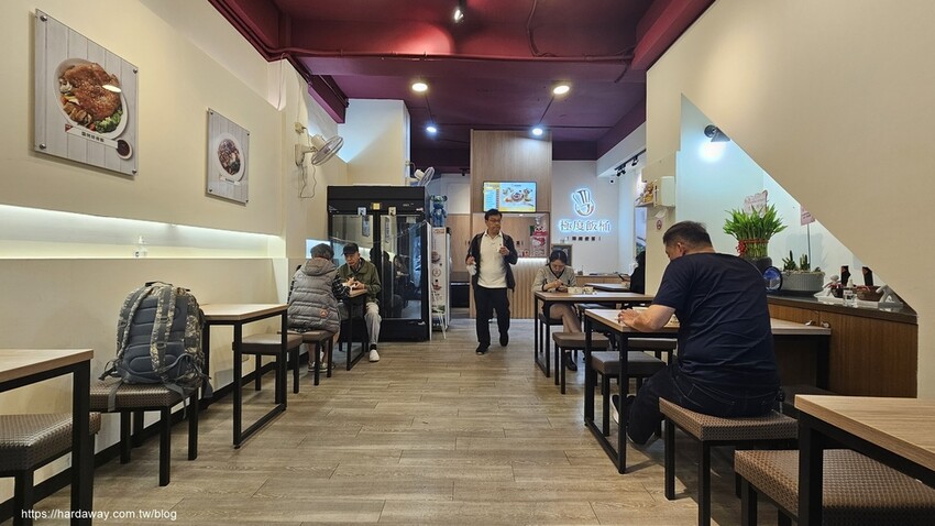 極度飯桶大同圓環店用餐區