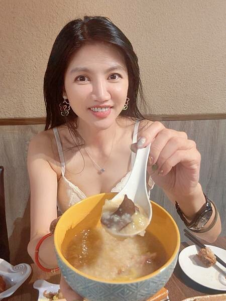 松山美食【台北食記】大烹小饌-福客粥：清粥小菜也能頂級享受！