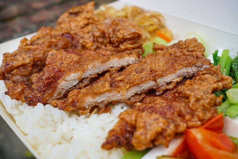 景美夜市便當老字號!再福排骨招牌炸排骨飯香酥入味,在地人激推