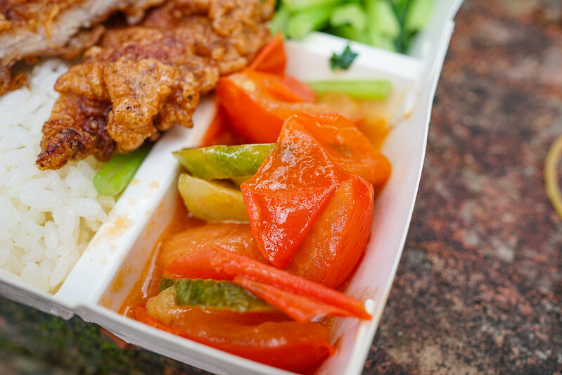 景美夜市便當老字號!再福排骨招牌炸排骨飯香酥入味,在地人激推