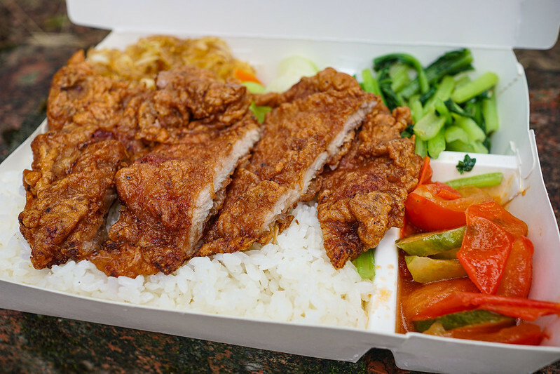 景美夜市便當老字號!再福排骨招牌炸排骨飯香酥入味,在地人激推