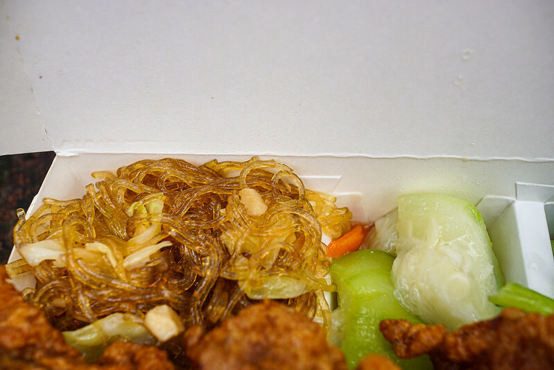 景美夜市便當老字號!再福排骨招牌炸排骨飯香酥入味,在地人激推