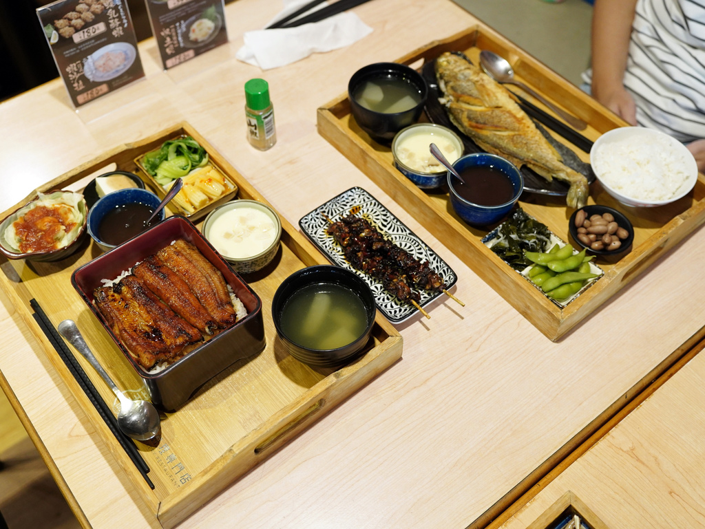 台南日式定食推薦｜宝鰻民權店｜關東醬烤鰻魚飯細嫩不膩｜炸蝦塔