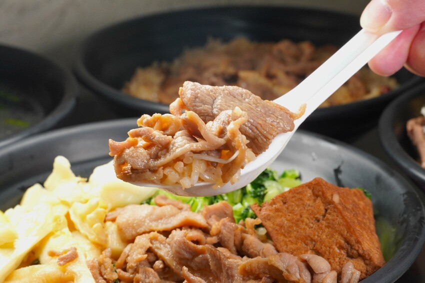 熱搜台中隱藏版美食!超人氣當歸鴨+鴨肉米糕必點攻略|御品鴨香 熱搜台中隱藏版美食!超人氣當歸鴨+鴨肉米糕必點攻略|御品鴨香