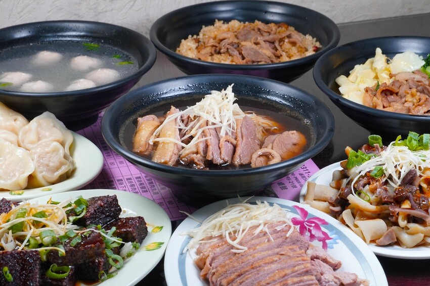 熱搜台中隱藏版美食!超人氣當歸鴨+鴨肉米糕必點攻略|御品鴨香 熱搜台中隱藏版美食!超人氣當歸鴨+鴨肉米糕必點攻略|御品鴨香