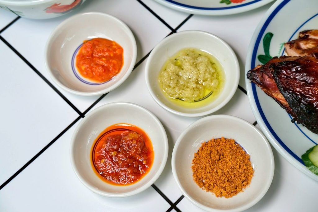 苗栗頭份新開幕!正宗馬來西亞料理 來馬食光,沁涼巨無霸南洋刨冰推薦。