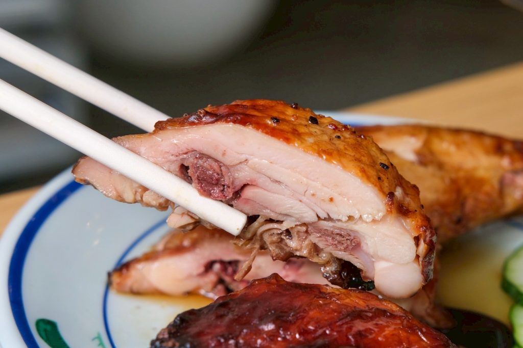 苗栗頭份新開幕!正宗馬來西亞料理 來馬食光,沁涼巨無霸南洋刨冰推薦。