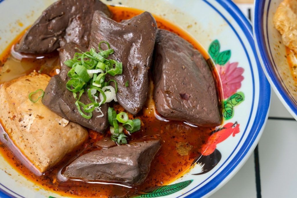 苗栗頭份新開幕!正宗馬來西亞料理 來馬食光,沁涼巨無霸南洋刨冰推薦。