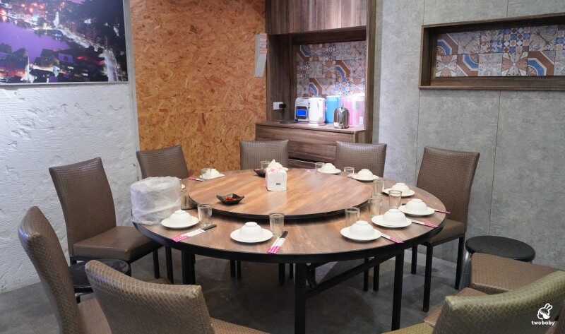 新北市萬里區大益發萬里蟹活海鮮餐廳｜在地人私藏的萬里現撈活海鮮，夏天也能爽爽吃蟹！