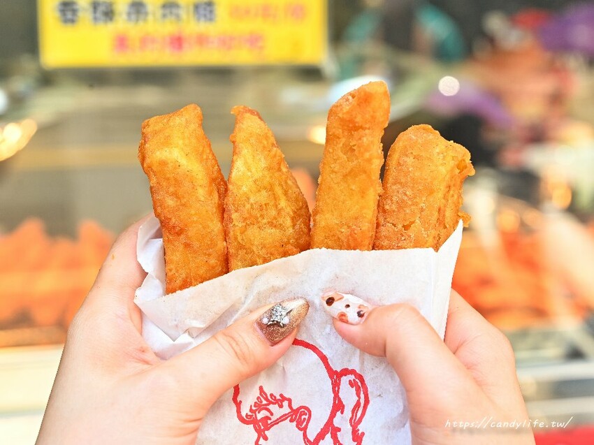 正騰和炸雞｜水湳市場超夯炸雞店！早上11點一開攤就排爆，這樣買最划算！ - 糖糖's 享食生活