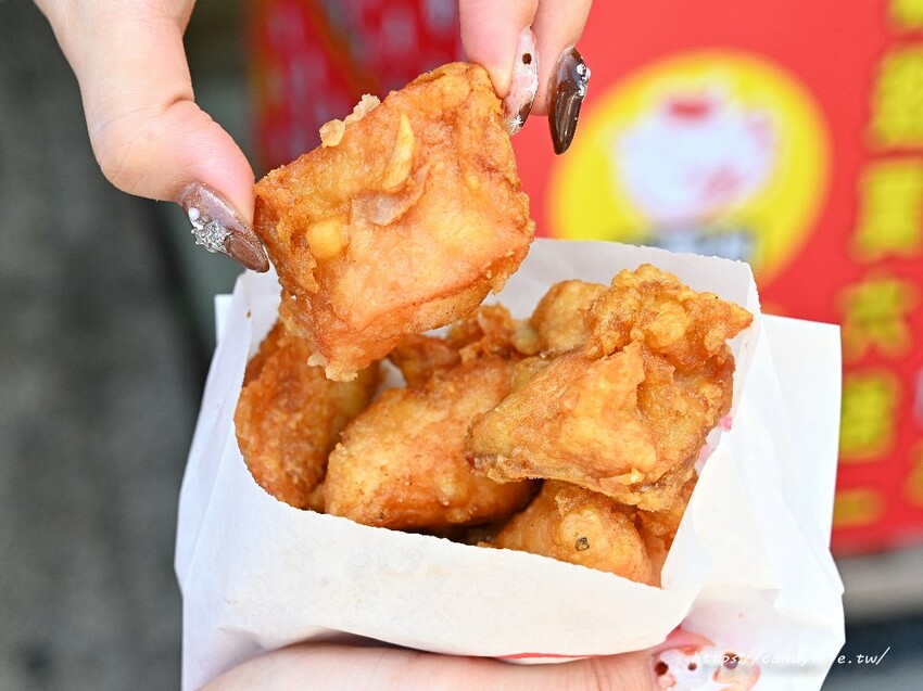 正騰和炸雞｜水湳市場超夯炸雞店！早上11點一開攤就排爆，這樣買最划算！ - 糖糖's 享食生活