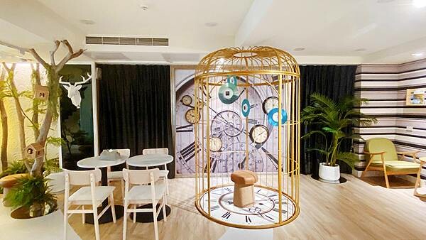 花蓮住宿推薦-路境行旅花蓮文化館-東大門夜市旁住宿-魔幻森林、永無島、登入月球的奇幻空間-花蓮非常推薦的文青商旅，小鹿文娛集團-31.jpg